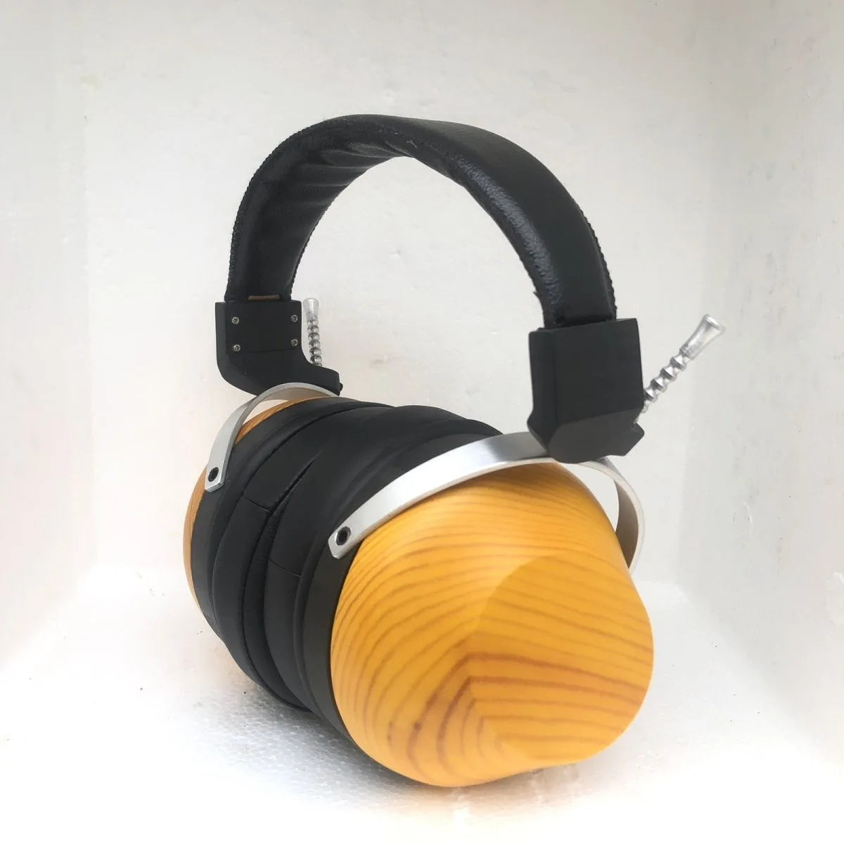 Head-mounted wired headphones high-end fever game headphones mobile phone computer universal, 60mm large dynamic ring