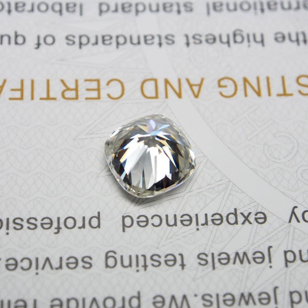 Earrings D Color Super White Moissanite Diamond Round / Oval / Pear / Radiant / Emerald / Heart / Princess / Cushion / Asscher Shape