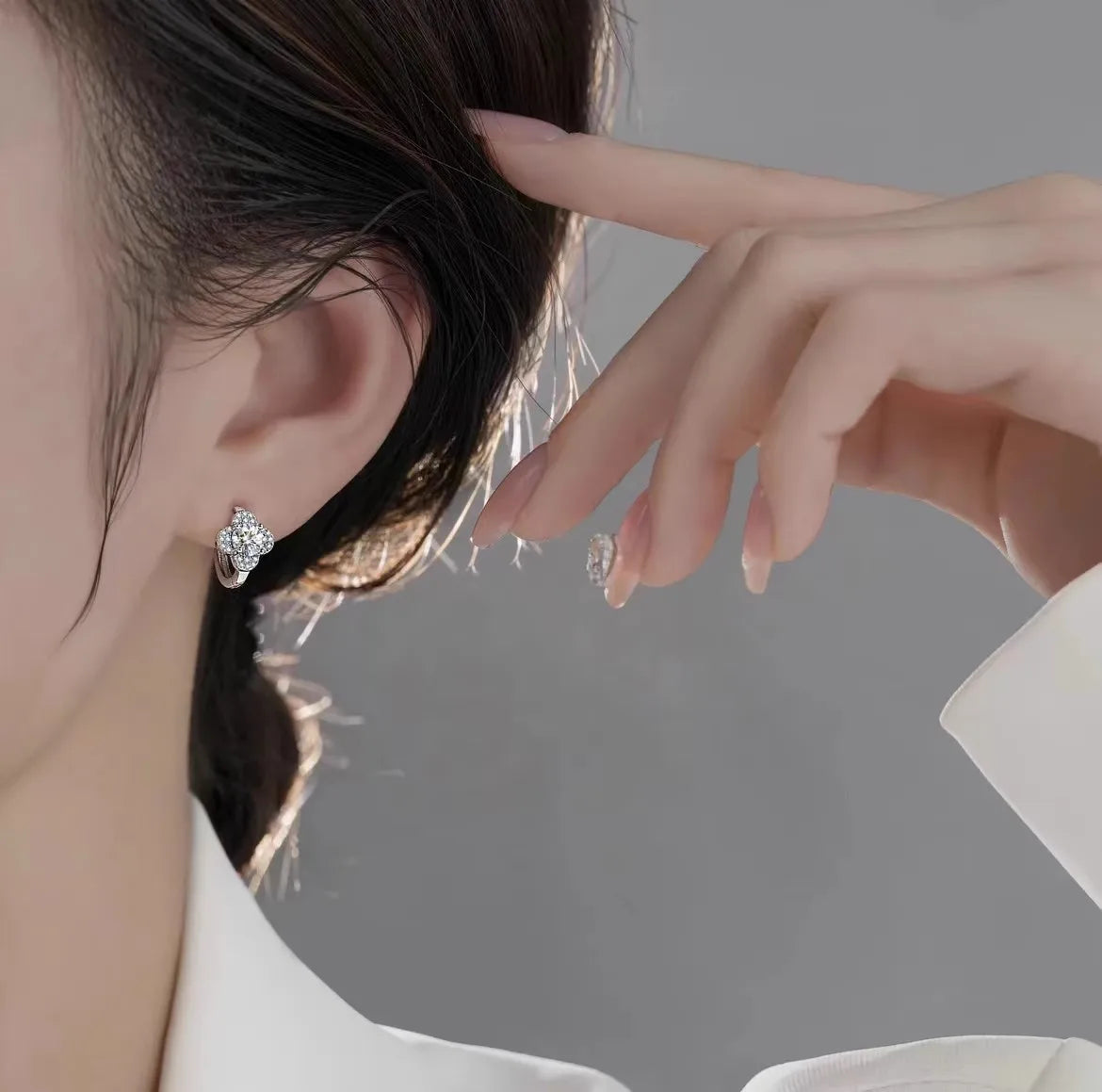 PT950 Clover Moissanite Earrings Full Diamond Ear Climbers  Platinum Jewelry Wholesale Lucky Luxury Gift for Womenearrings for w