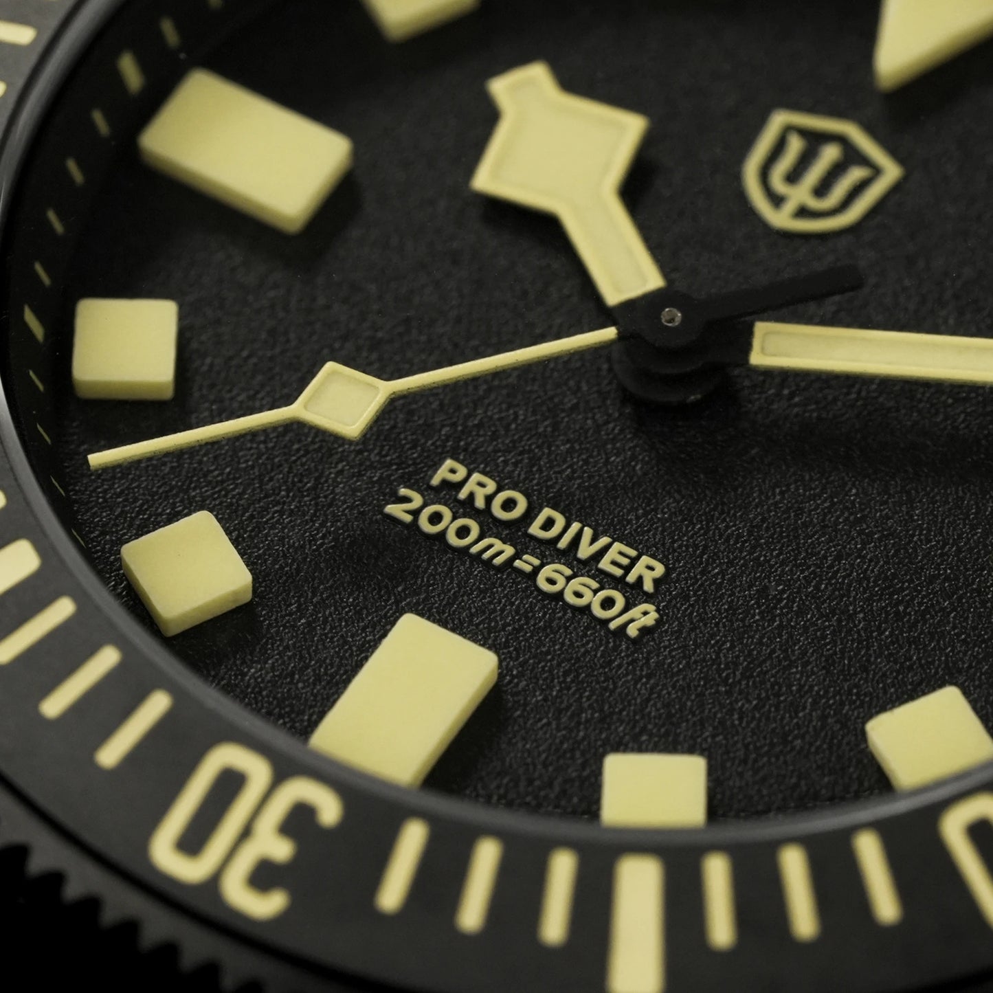 Watchdives EXD 38mm Titanium Watch Exchangeable X Design  VH31 Sweep Second Movement Quartz Watches Luminous  Waterproof  200M