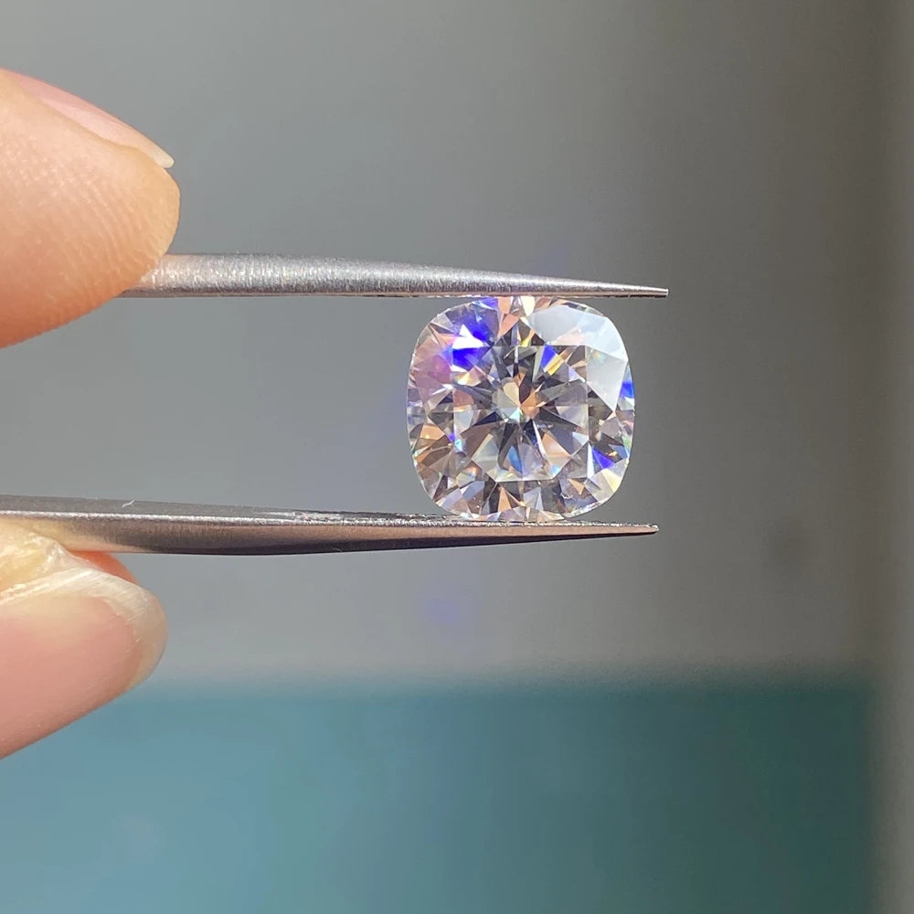 Earrings D Color Super White Moissanite Diamond Round / Oval / Pear / Radiant / Emerald / Heart / Princess / Cushion / Asscher Shape