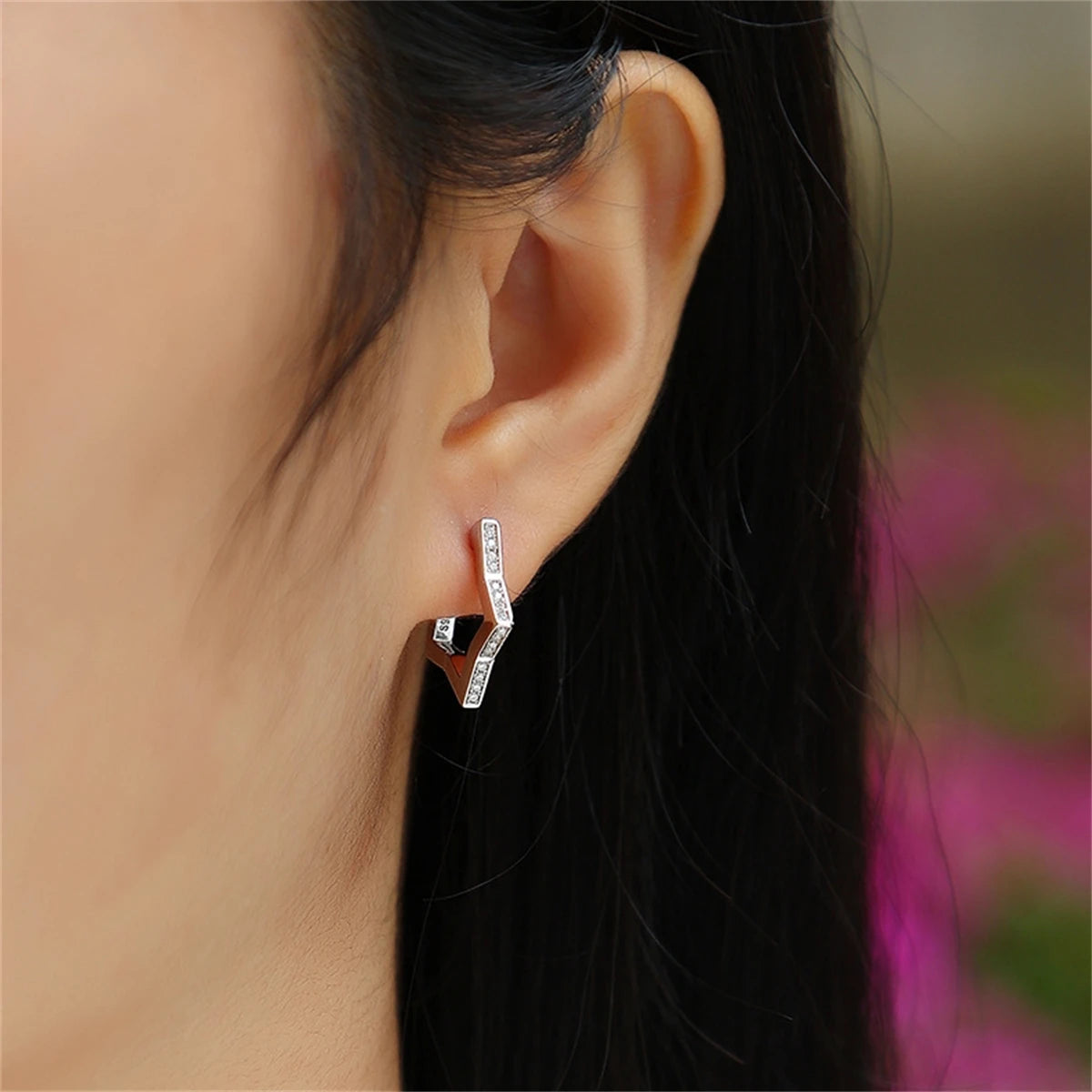 TBCYD 1MM D Color Full Moissanite Loop Hoop Earrings For Women S925 Silver 18k White Gold Plated Sparkling Ear Clip Jewelry Gift