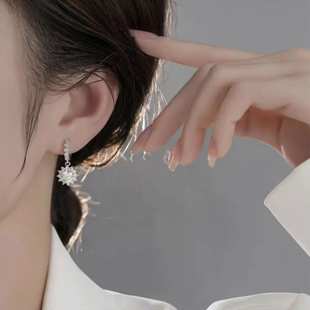 s925 silver moissanite earrings sunflower style gorgeous, suitable for daily wear, matching dresses, banquets, weddings