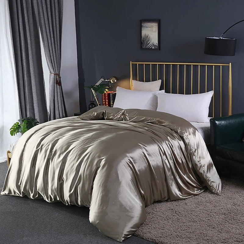 Luxury High Quality  Satin Duvet Cover Rayon Quilt Cover High Density Fabric Duvet Cover  Supple High waterfall
