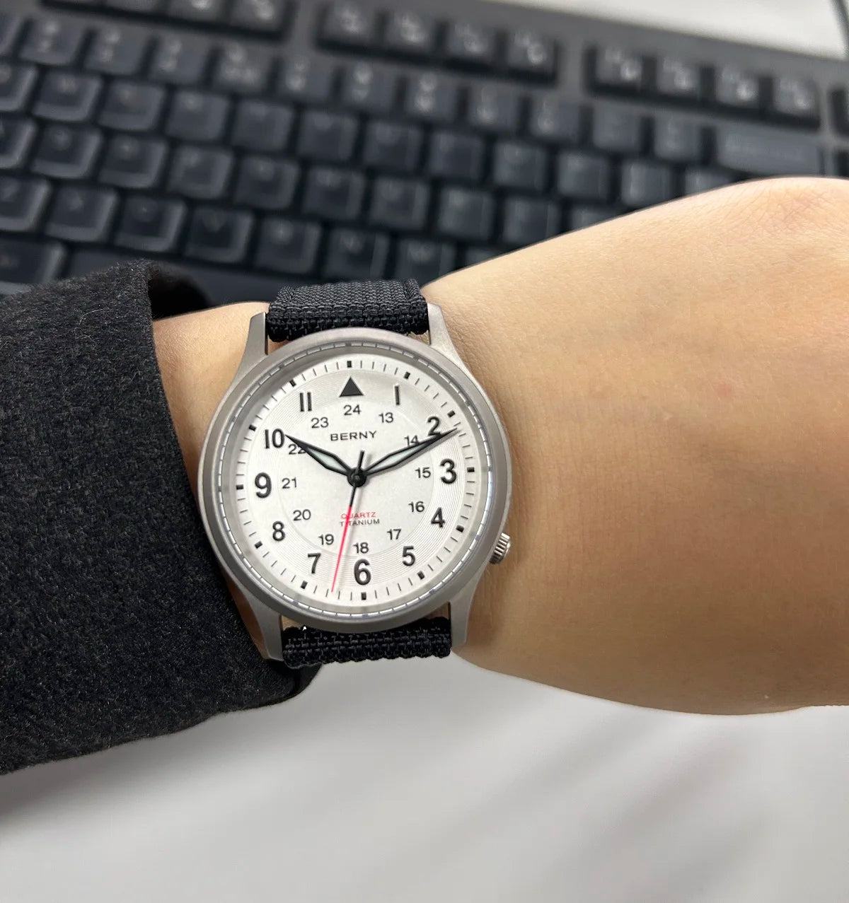 BERNY Full Titanium Watches for Men Outdoor Quartz Men's Field Pilot Wristwatch VH31 Super Luminous Sapphire Easy Read Watch