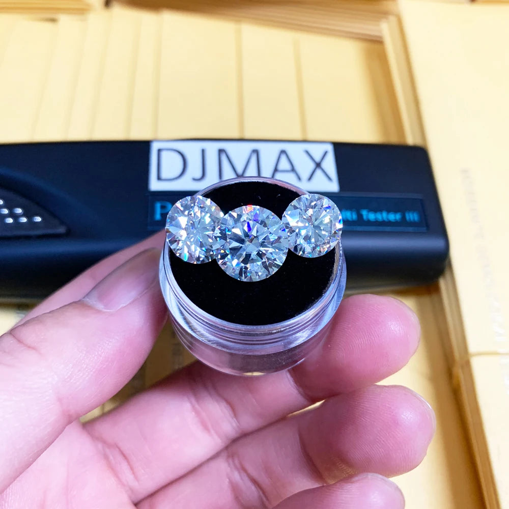 Earrings D Color Super White Moissanite Diamond Round / Oval / Pear / Radiant / Emerald / Heart / Princess / Cushion / Asscher Shape