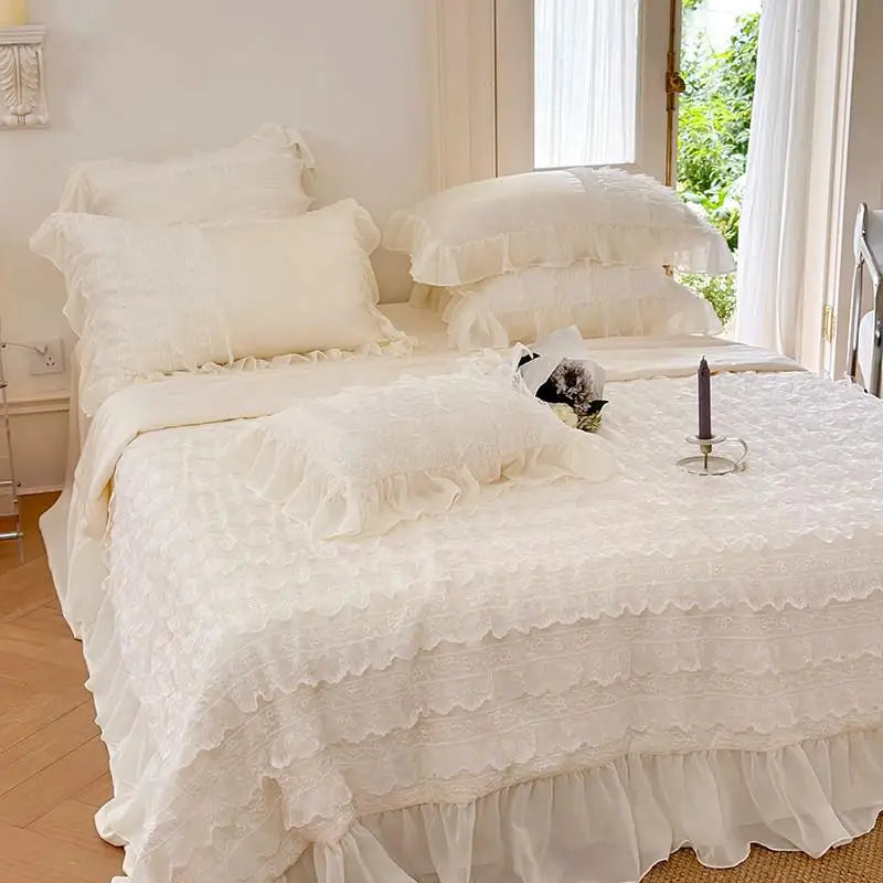 100%Eucalyptus Lyocell Cream White Lace Soft Silky Textured Wrinkle-Free Summer comforter Blanket 1Pc Flat sheet 2Pillow shams